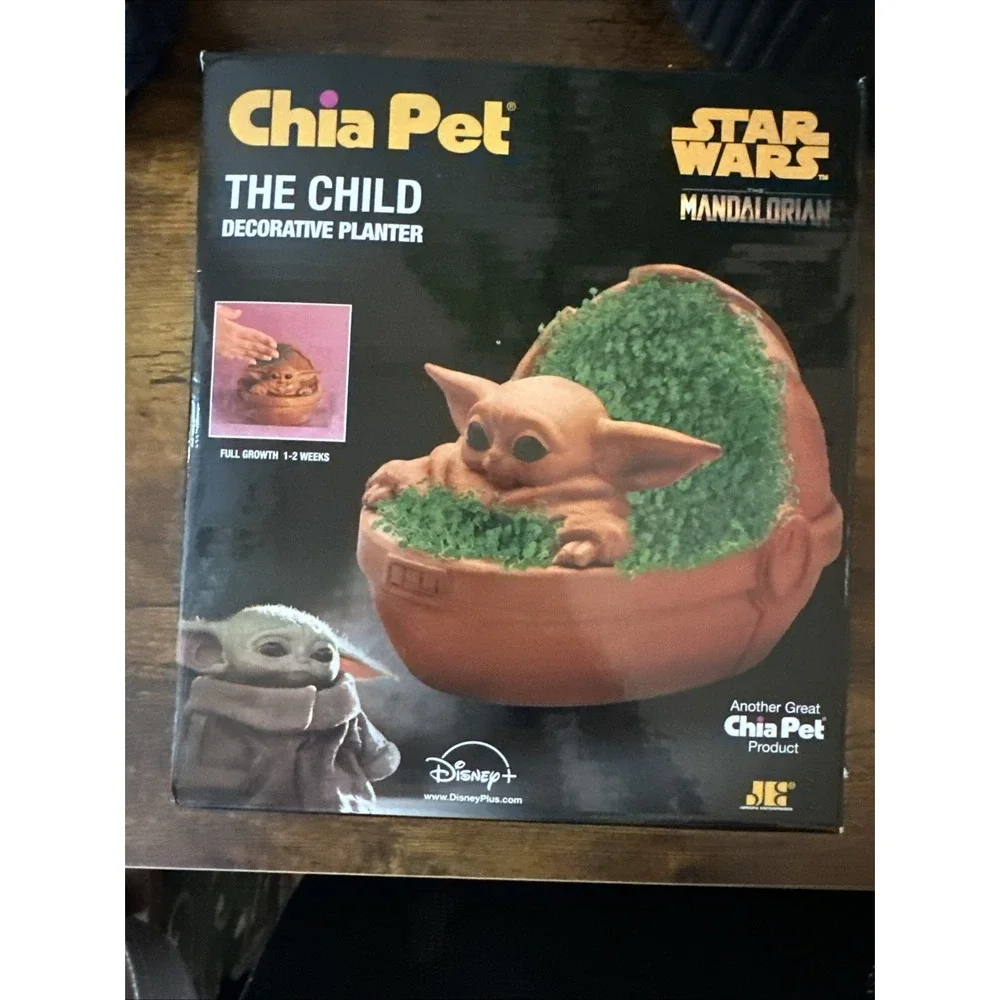 Star Wars Grogu Chia Pet - The Child Mandalorian Pod Terracotta Pottery Planter